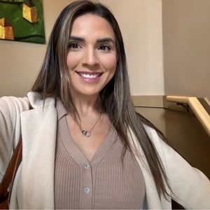 Meet your Posher, Itzel